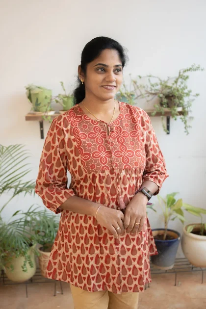 Cotton Round Neck A Line Yoke Top Red