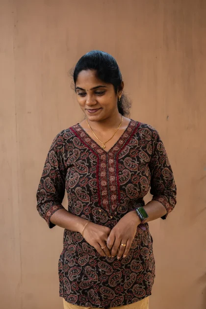 Cotton Straight V Neck Sequence Border Short Top Black Floral