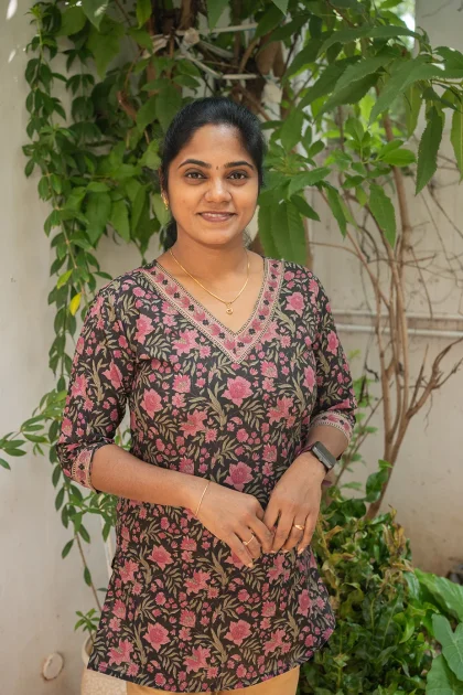 Cottom Straight V Neck Border Short Top Black Floral