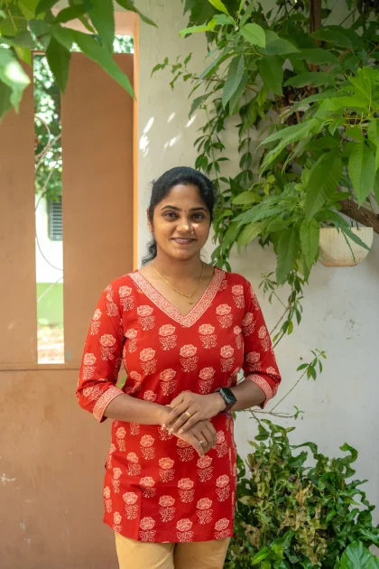 Cottom Straight V Neck Border Short Top Red