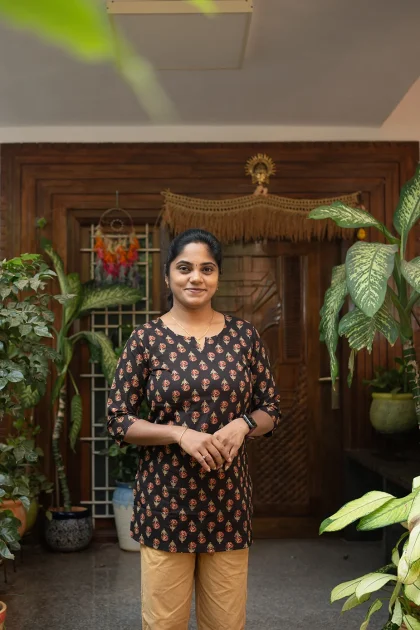 Cotton Straight Decollete Top Black Rose